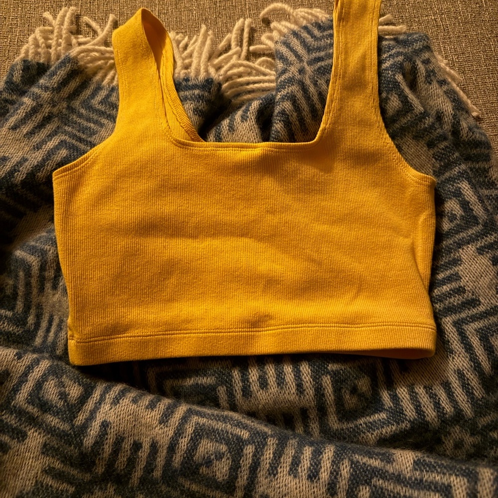 Gravel and Gold Quinn top